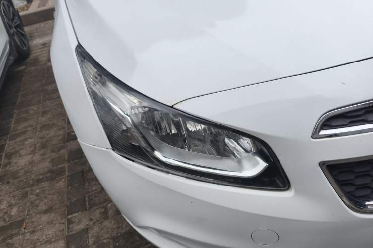 Used Chevrolet Cruze 2015 1.5L Classic SE MT