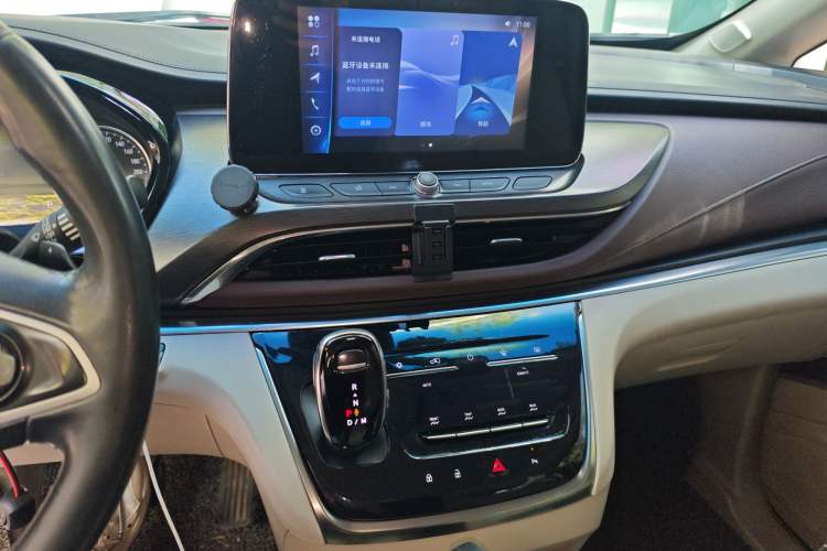 Used Buick GL8 2020 Land Cruiser Executive Class 652T Comfort Model Audio And AC Panel