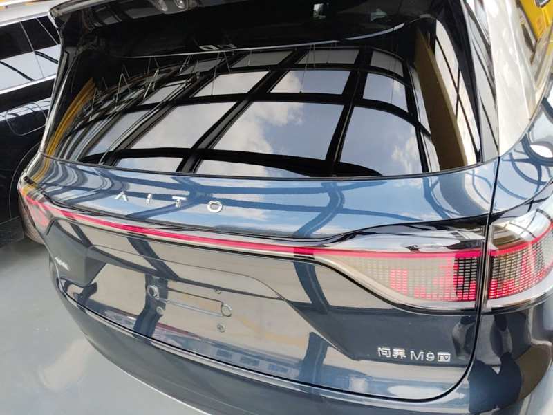 Used Hima AITO M9 2025 All-Electric Max Version 100 kWh 6-Seater — 5