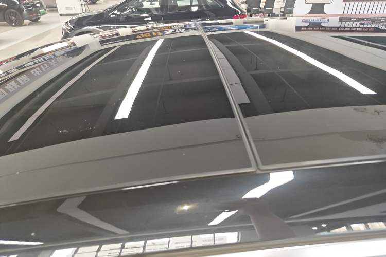 Used Li Auto L8 2024 Pro Model Roof