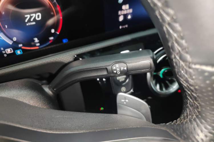 Used Mercedes-Benz A-Class 2022 Revised Version A 200 L Sport Sedan Fashionable Style
