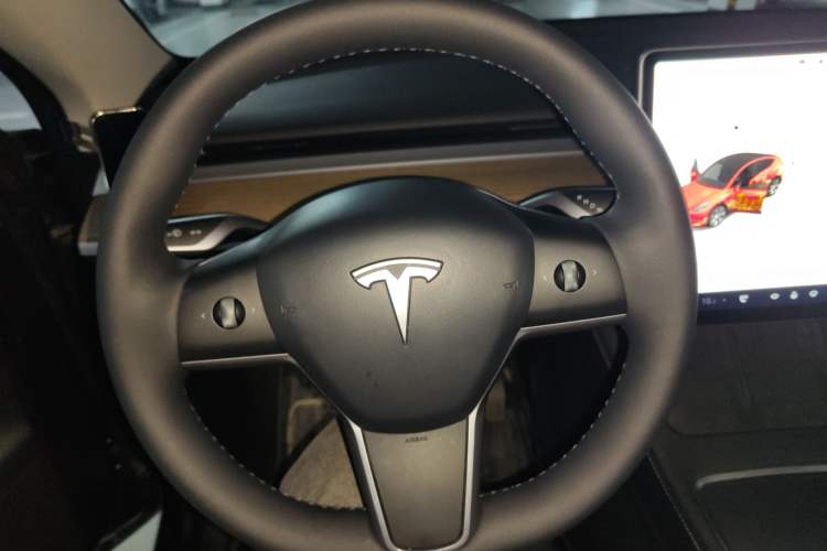 Used Tesla Model Y 2023 Rear-Wheel-Drive Version