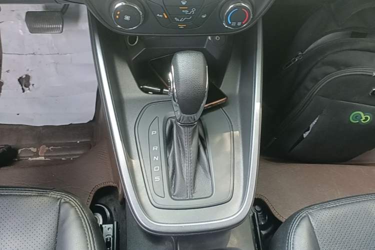 Used Ford Escort 2019 Facelifted 1.5L Automatic ZhiXiang Version (Tire Pressure Monitoring) China V Standard