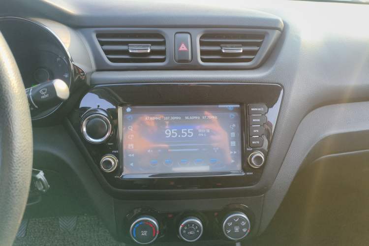 Used Kia K2 2015 Sedan 1.4L MT GLS