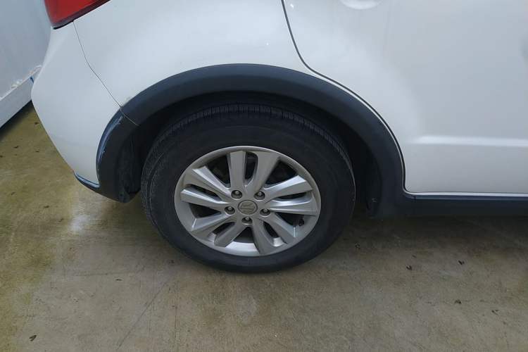 Used Suzuki SX4 2013 1.6L Manual CoolRide Model
