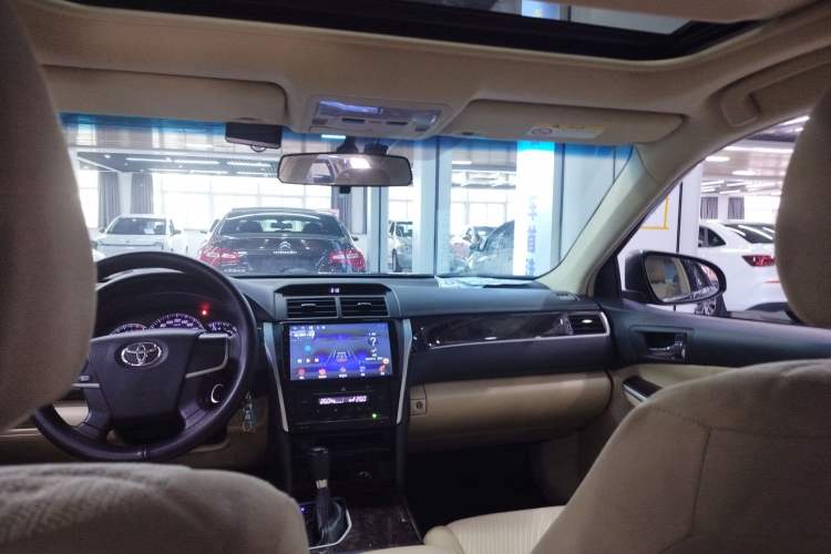 Used Toyota Camry 2016 2.0E 10th Anniversary Elite Edition