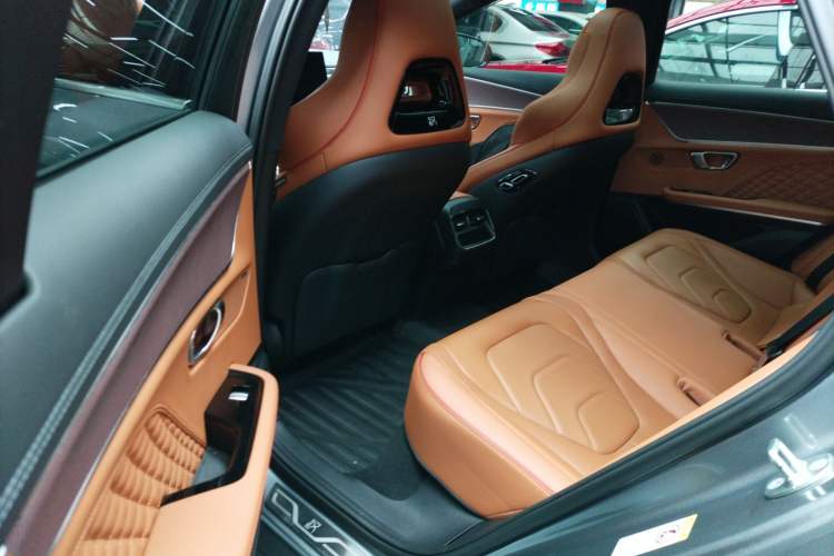 Used BYD Han 2022 DM-i 242km Flagship Model