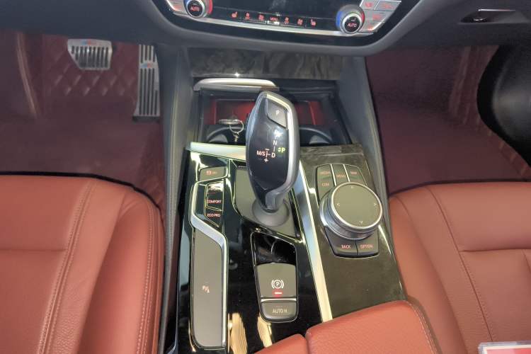 Used BMW 5 Series 2020 530Li Leading Model M Sport Package Gear Lever