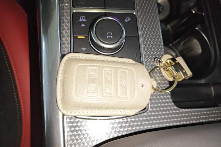 Used Land Rover Range Sport 2018 3.0 SC V6 HSE DYNAMIC Interior 1