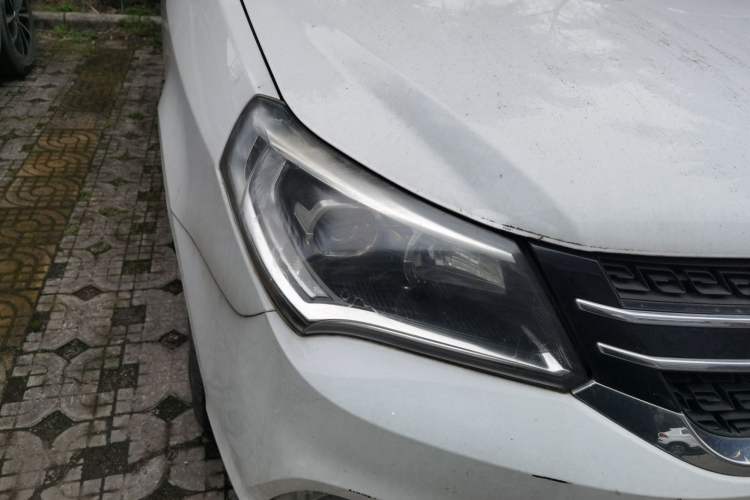 Used Geely Auto Diamond 2016 1.5L Manual Elite Edition
