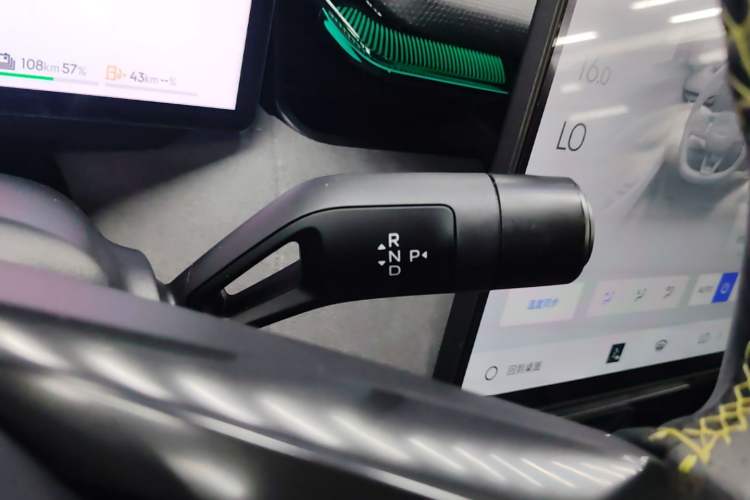 Used Lynk & Co 08 EM-P 2025 245km Ultra-Long Range Halo
