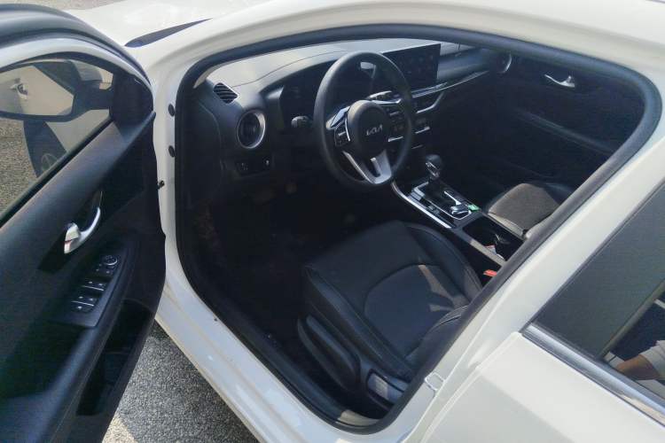 Used Kia K3 2021 Revised 1.5L CVT Fashion Edition Driver Seat