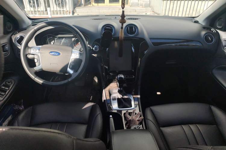 Used Ford Mondeo 2011 2.0L GTDi 200 Luxury Edition