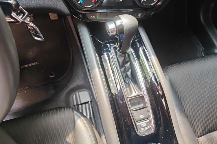 Used Honda Vezel 2019 1.5L CVT Pioneer Edition China VI
