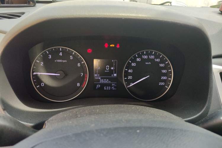 Used Hyundai ix25 2015 1.6L Automatic Two-Wheel Drive Smart GLS Trim