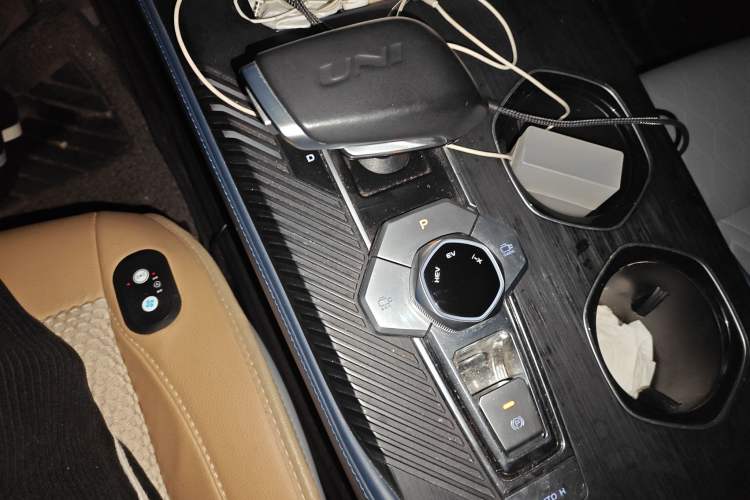 Used CHANGAN UNI-K iDD 2022 Blue Whale iDD 130km 1.5T Excellence Model Gear Lever