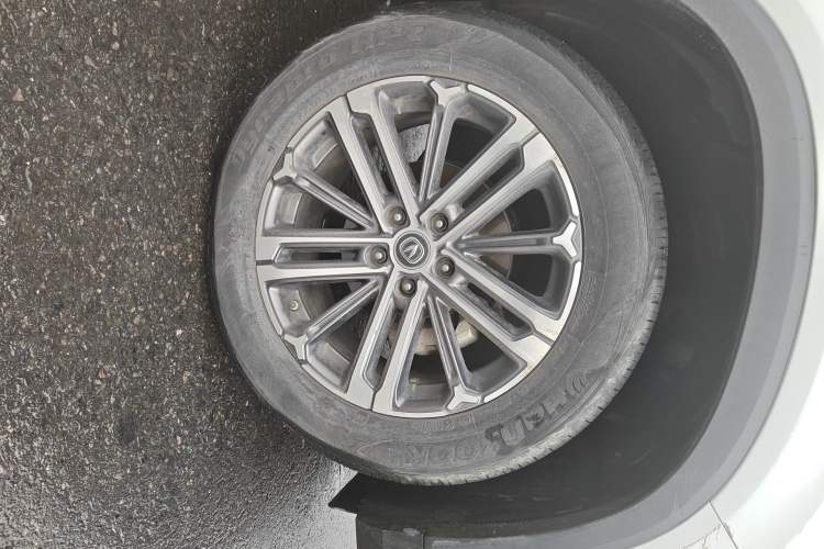 Used CHANGAN CS75 PLUS 2021 1.5T Automatic Luxury Version Right Front Wheel Hub
