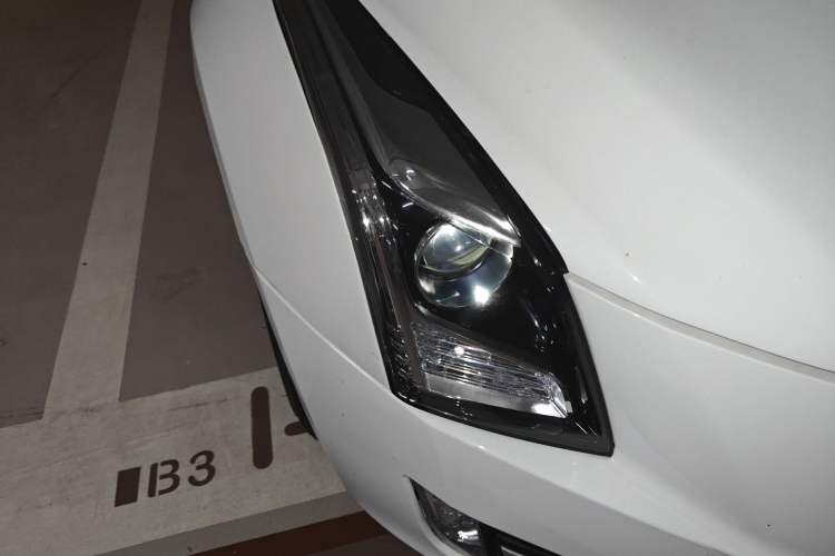 Used Cadillac ATS-L 2017 28T Fashion Edition Right Front Headlight