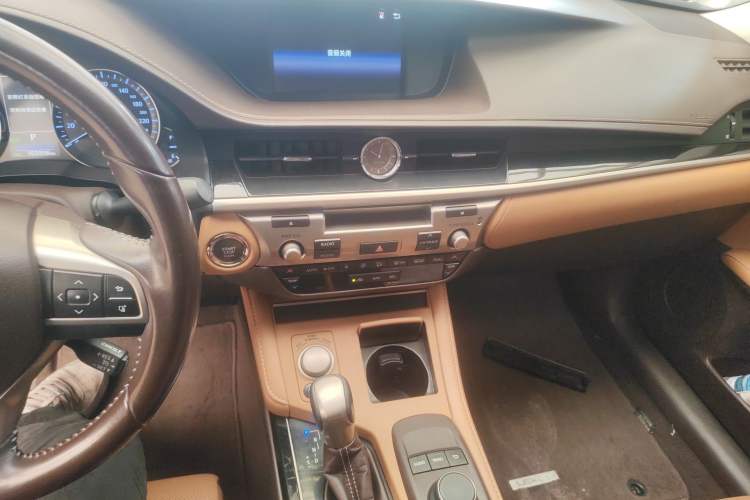 Used Lexus ES 2015 200 Elite Edition
