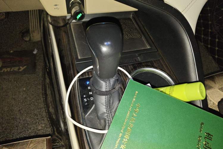 Used Toyota Camry 2018 2.5G Luxury Edition Gear Lever