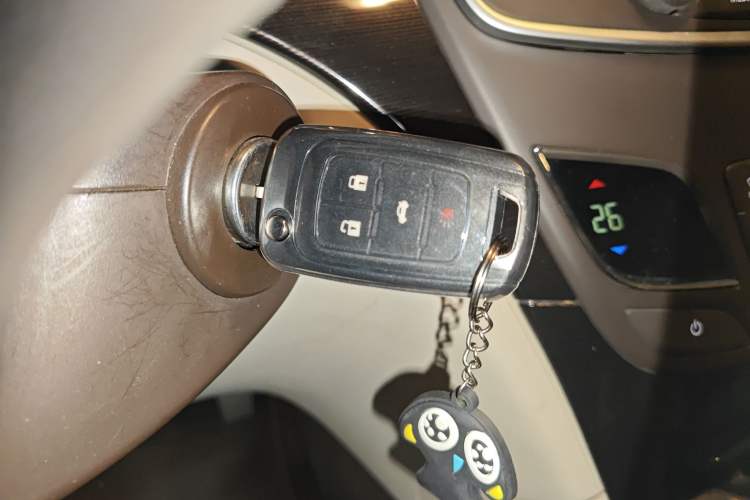 Used Buick Regal 2014 2.0L Leading Fashion Edition