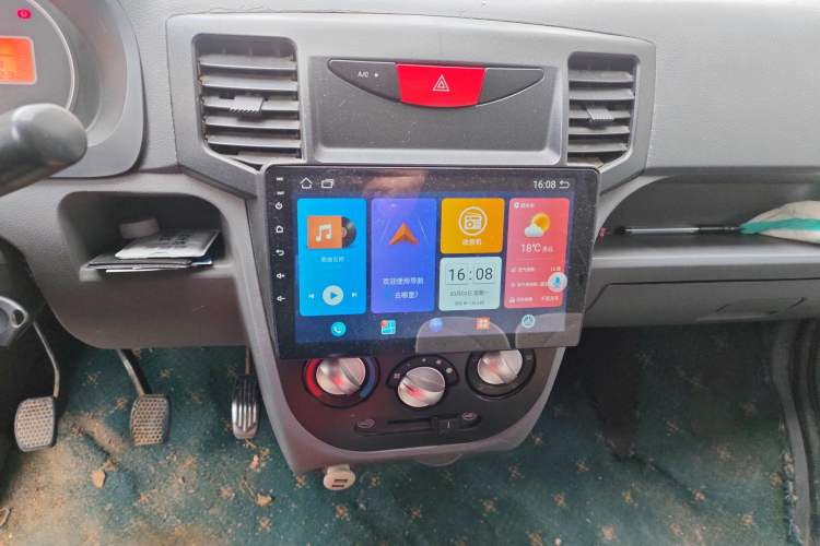 Used BAIC Weiwang 306 2011 1.3L Comfort version 7 seats Audio And AC Panel