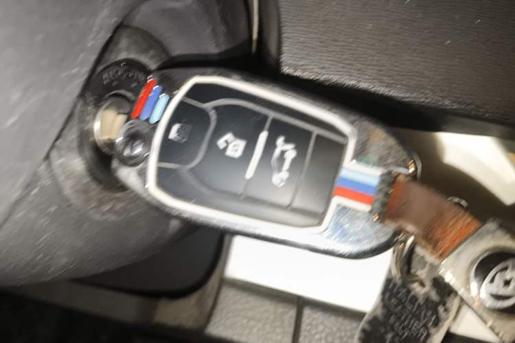 Used SAIC MAXUS G20 2023 Facelifted ES 2.0T Gasoline Automatic Value Edition
