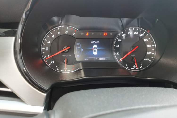 Used CHANGAN CS35PLUS 2018 1.6L Automatic Changlian Edition China V Standard Odometer Close Up