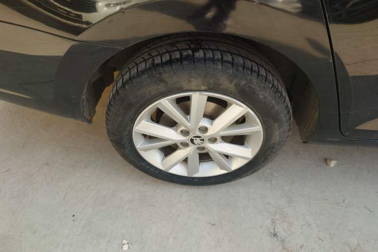 Used Skoda Rapid 2016 1.6L Manual Trend Edition
