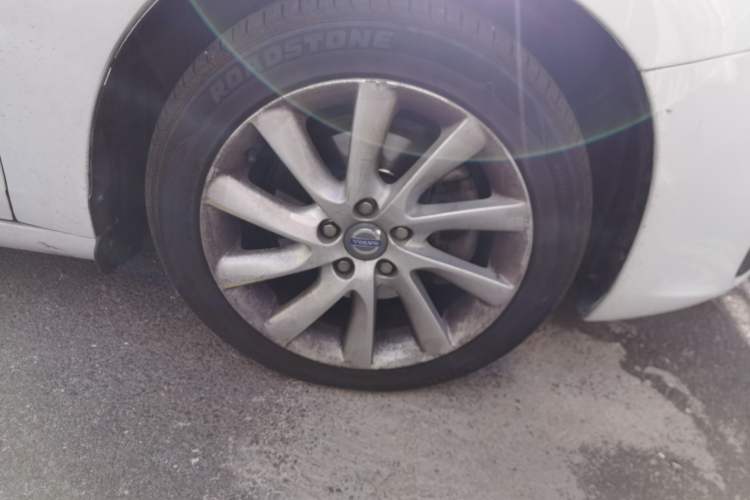 Used Volvo V60 2013 T5 Comfort Edition
