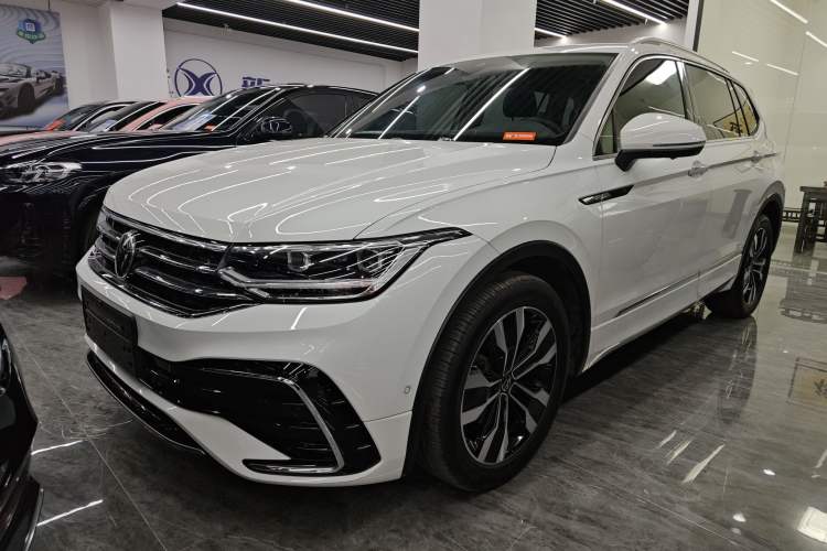 Used Volkswagen Tiguan L 2023 330TSI Automatic Two-Wheel Drive R-Line Enjoyment Edition
