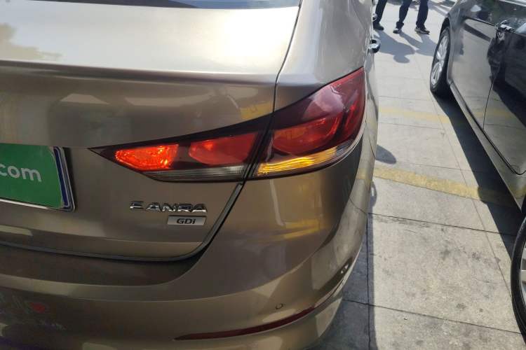 Used Hyundai Elantra (6th Generation / Lingdong) 2016 1.6L Automatic ZhiXuan – Elite Version Right Rear Taillight