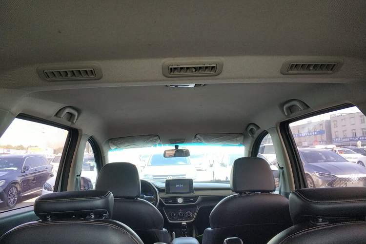 Used Wuling Hongguang S3 2018 1.5L Manual Comfort Model China V Standard
