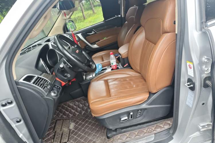 Used Haval H9 2015 2.0T Four-Wheel Drive Ultra-Luxury 7-Seater
