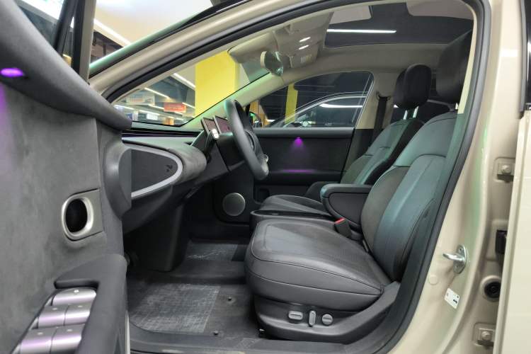 Used firefly firefly 2025 Illuminated Edition
