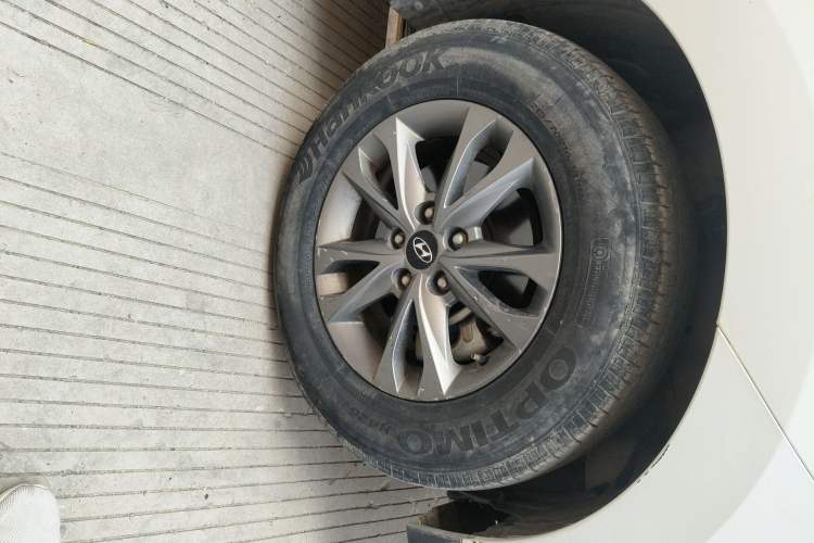 Used Hyundai ix35 2015 2.0L Automatic 2WD Comfort Edition China IV Standard