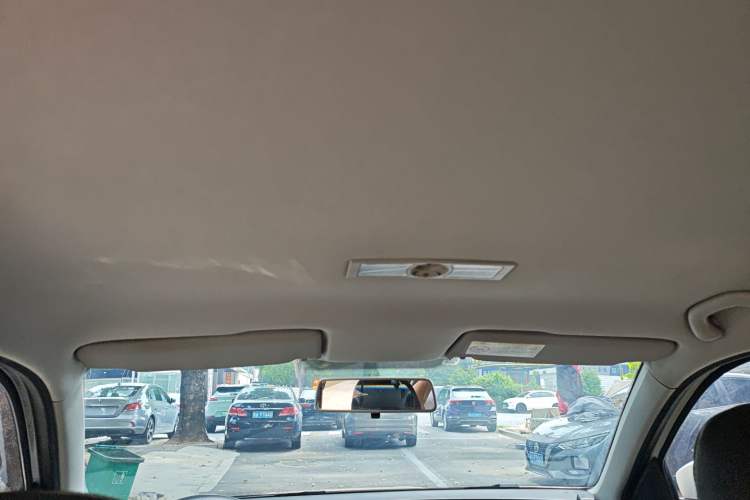 Used Volkswagen Lavida 2015 1.6L Automatic Fashion Edition