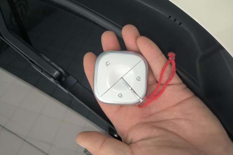 Used Wuling Bingo 2025 410 km Lingxi Deluxe Edition Vehicle Key