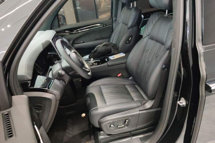 Used Zeekr 009 2022 WE Edition Left Front Seat