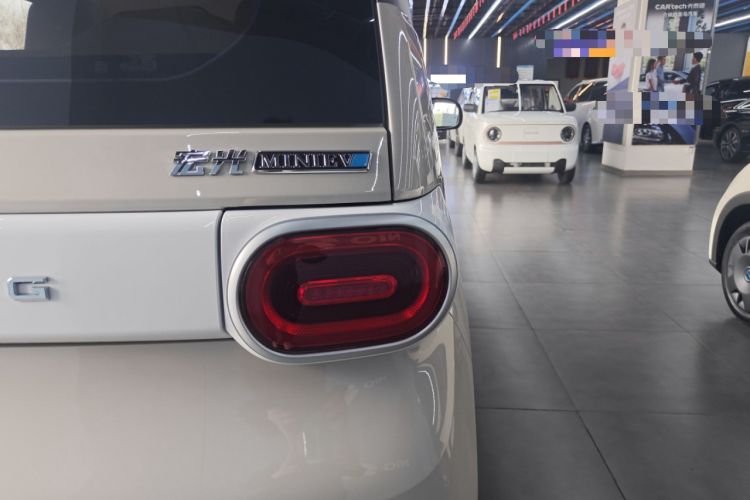 Used Wuling Hongguang MINIEV 2024 3rd Generation 215km Youth Edition Right Rear Taillight