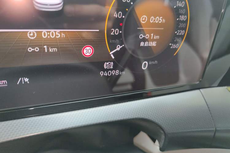 Used Volkswagen Lamando 2022 Lavida L 280TSI DSG Cool & Spicy Edition Odometer Close Up