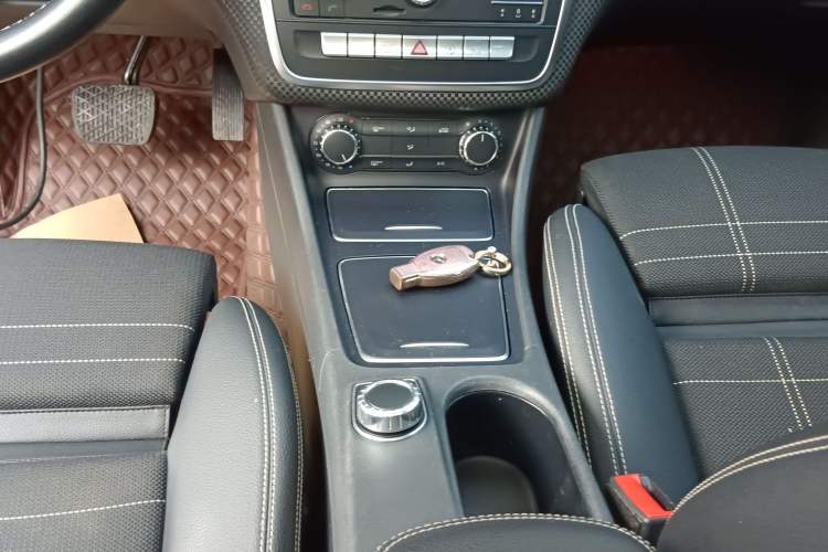 Used Mercedes-Benz A-Class 2016 A 200 Fashion Model
