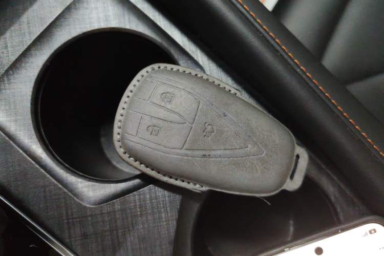 Used Changan UNI-V 2023 1.5T Prestige Model
