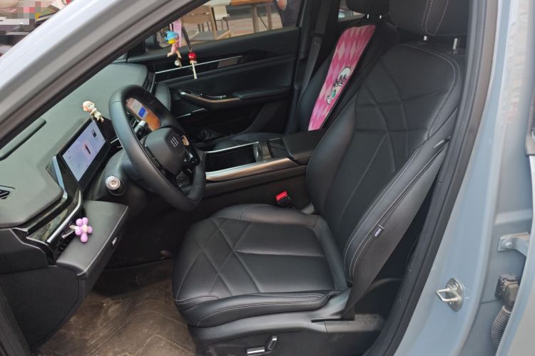 Used Geely Galaxy L6 2024 125km PLUS Dragon Edition
