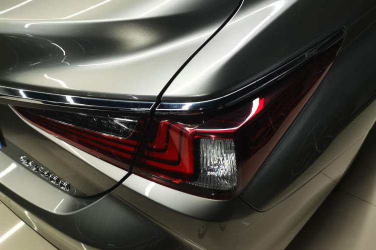 Used Lexus ES 2021 200 Excellence Edition