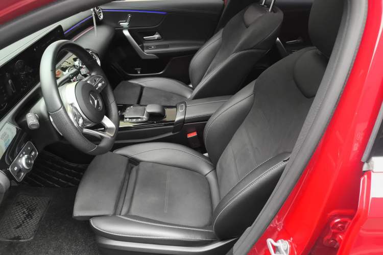 Used Mercedes-Benz A-Class 2020 Restyled A 200 L Sport Sedan Fashion Version