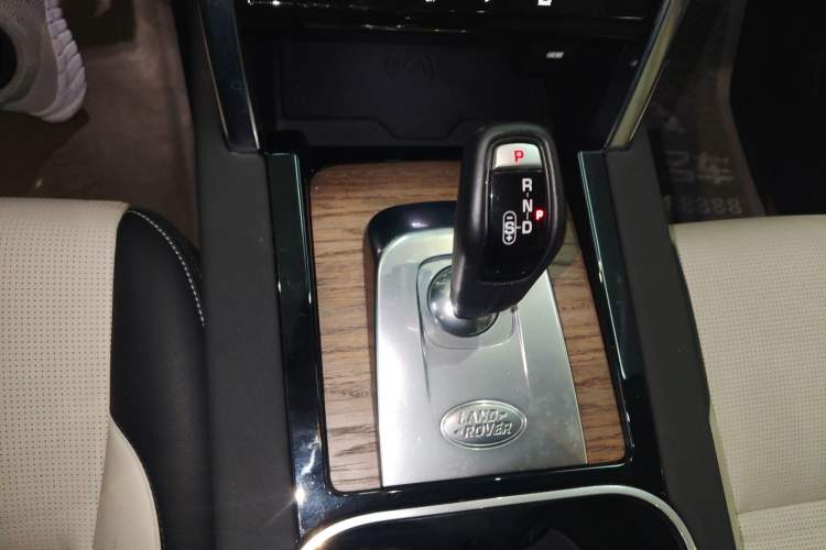 Used Land Rover Discovery Sport 2020 249 PS R-Dynamic Performance Tech Edition 5 Seats
