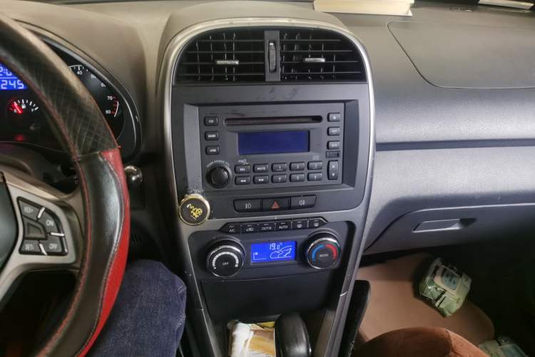 Used Chery Tiggo 3 2015 1.6L CVT ZhiShang Sport Edition
