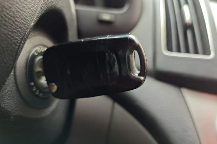 Used Hyundai Celesta 2011 1.6L Manual Comfort Edition

