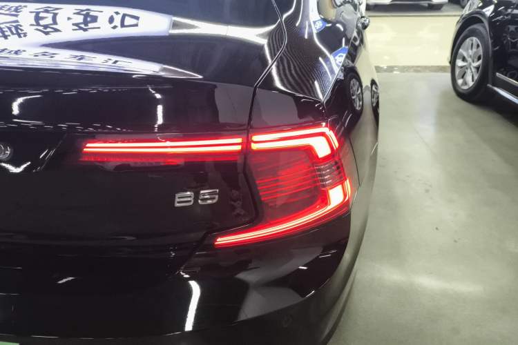 Used Volvo S90 2024 B5 Zhiyi Luxury Edition Exterior 3